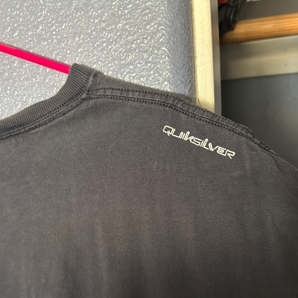 Quiksilver Men's Black Tee with Green Logo - Picture 4 of 5